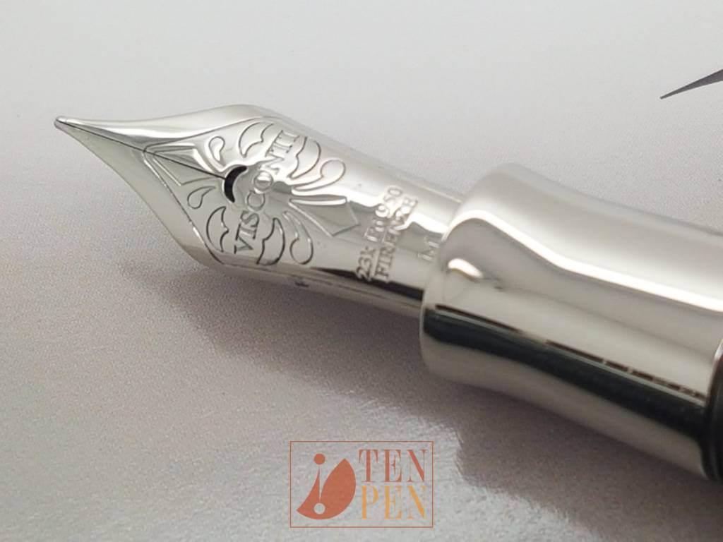 VISCONTI WALL STREET Sandard edition - gray laminated celluloid